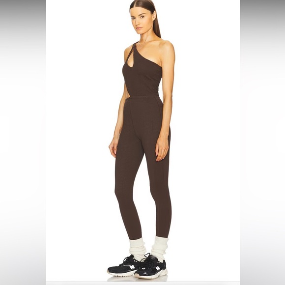 NWT GIGI C Rory Jumpsuit Chocolate - Picture 3 of 10